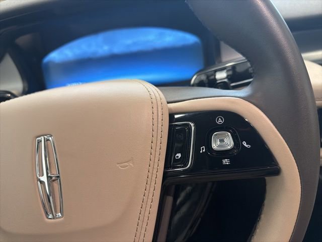 Used 2023 Lincoln Aviator AWD w/ Premium Package image 31