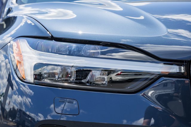 New 2026 Volvo XC60 B5 Ultra w/ Climate Package image 13