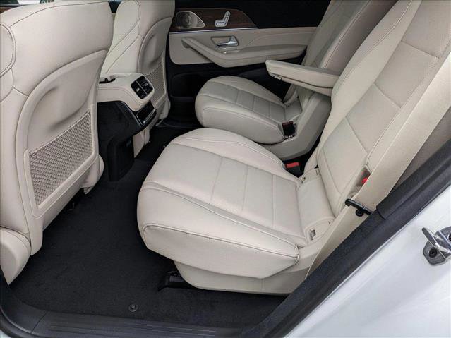 New 2025 Mercedes-Benz GLS 450 4MATIC image 14