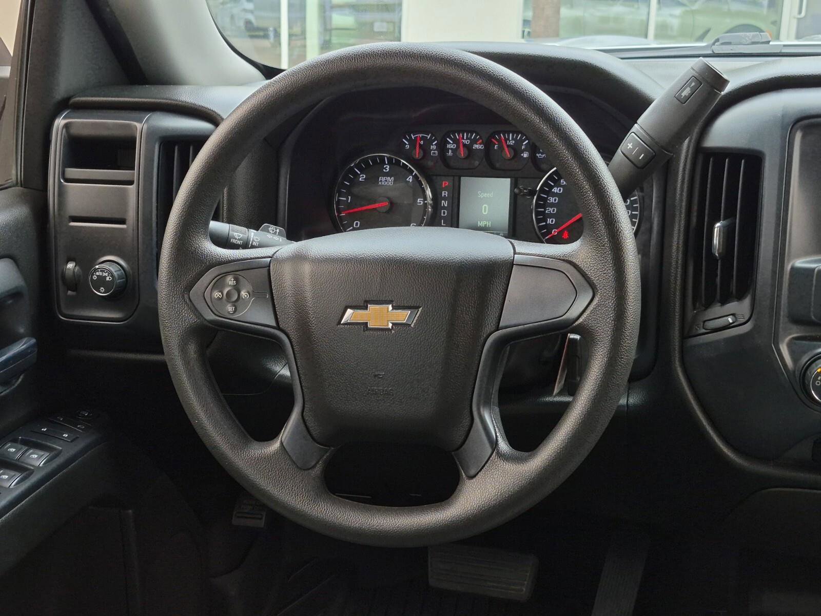 Used 2018 Chevrolet Silverado 1500 Custom w/ Custom Value Package image 17