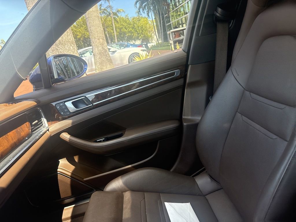 Used 2022 Porsche Panamera Platinum Edition RWD image 5