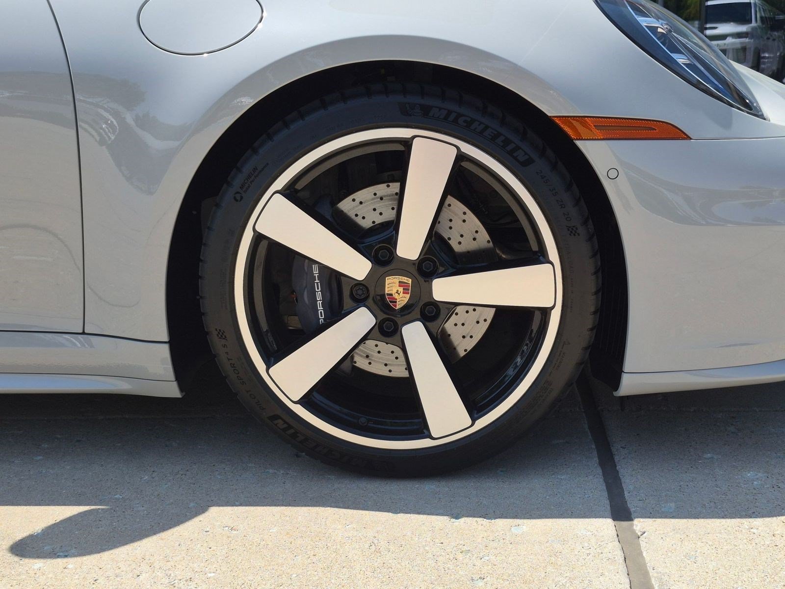 Certified 2026 Porsche 911 Carrera RWD image 26
