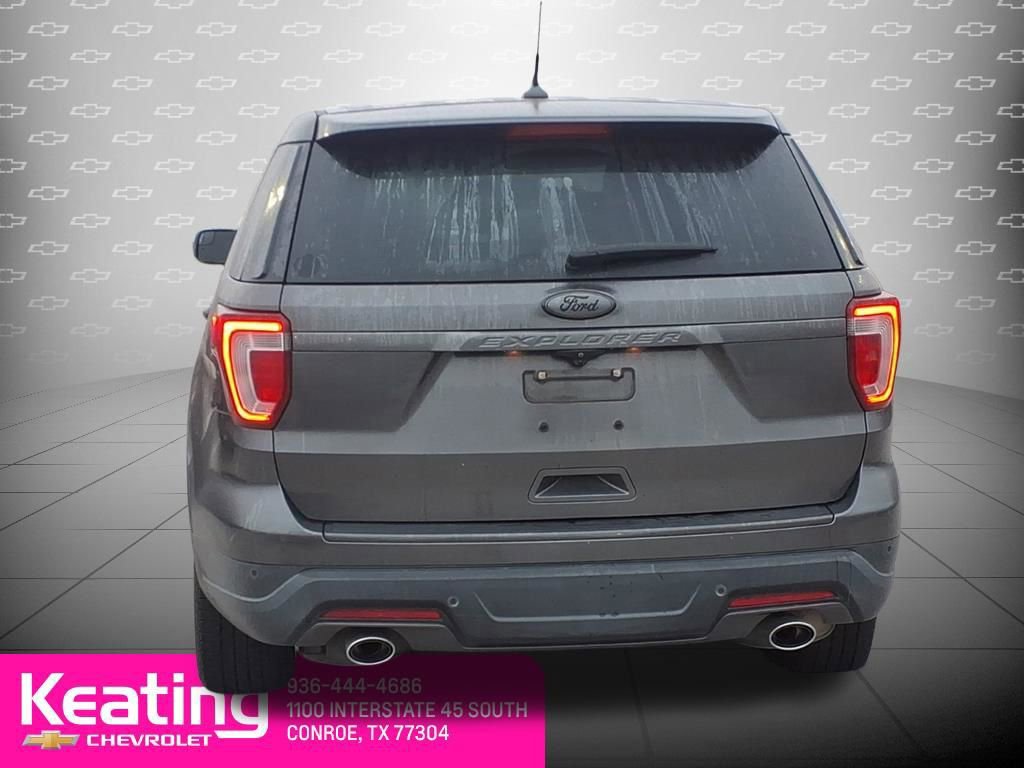 Used 2018 Ford Explorer XLT w/ Equipment Group 202A image 4