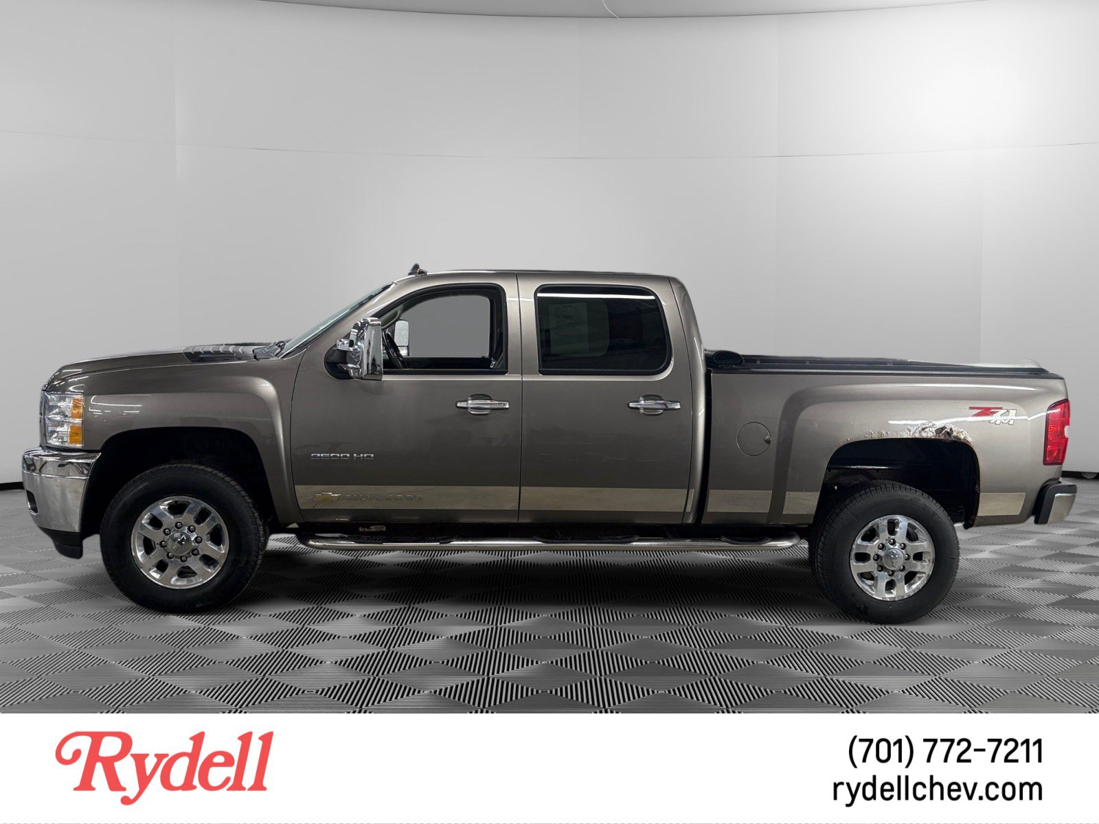 Used 2012 Chevrolet Silverado 2500 LTZ w/ LTZ Plus Package AWD/4WD image 2