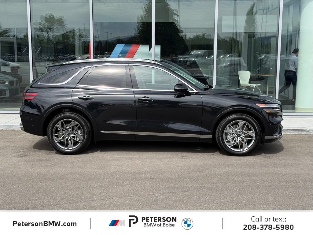 Used 2026 Genesis GV70 2.5T Advanced AWD/4WD image 6
