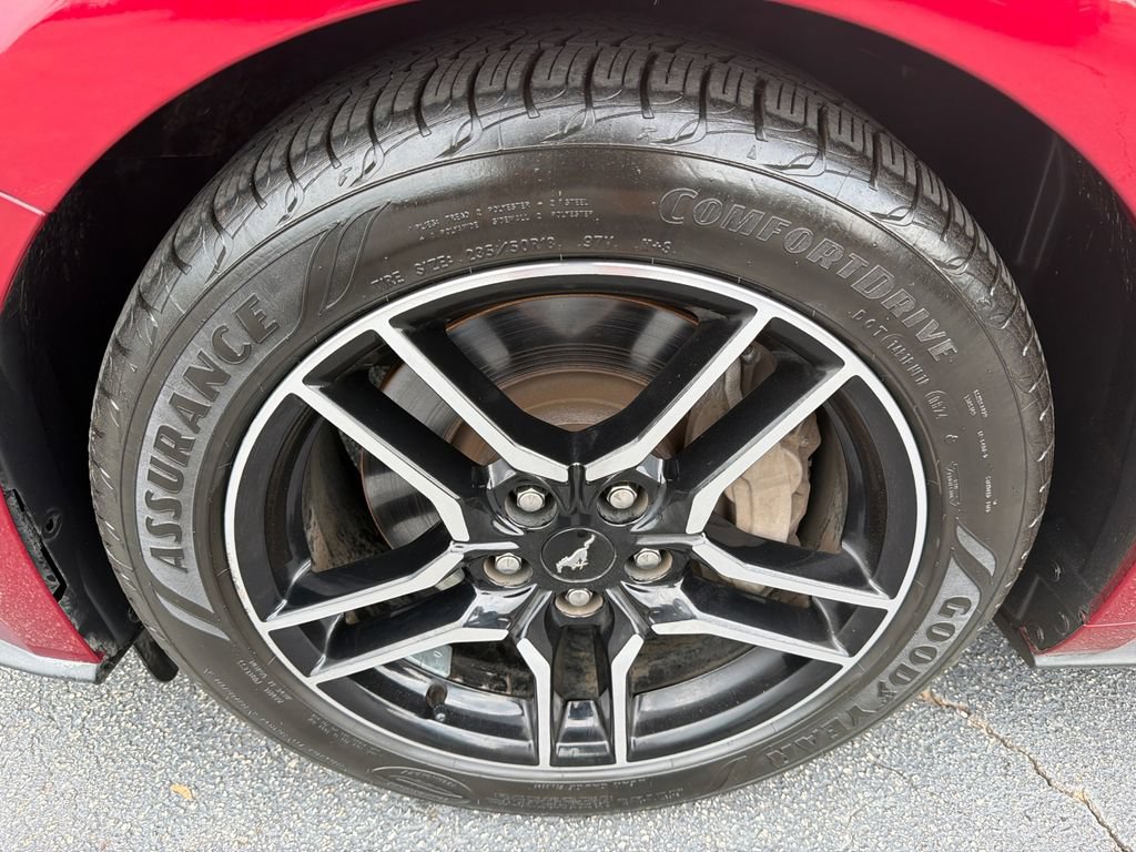 Used 2018 Ford Mustang GT RWD image 11