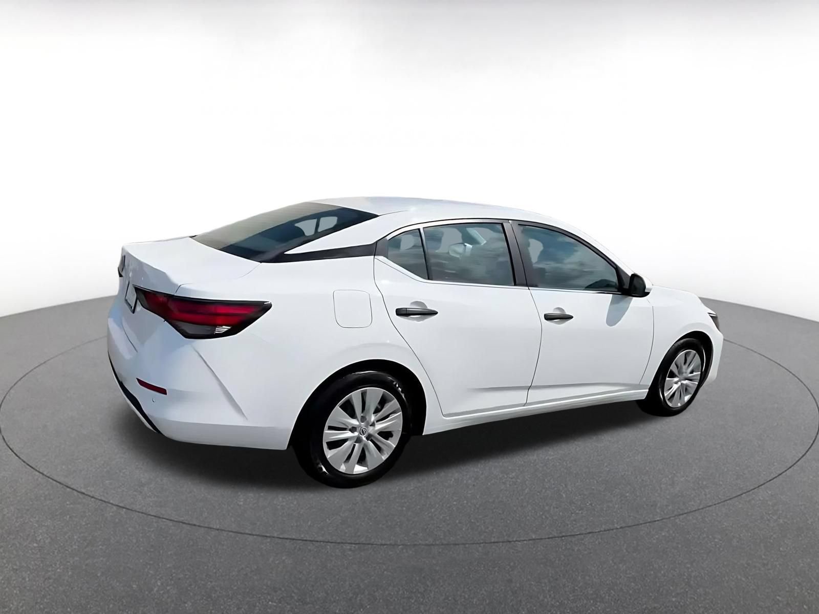 Used 2025 Nissan Sentra S FWD image 13