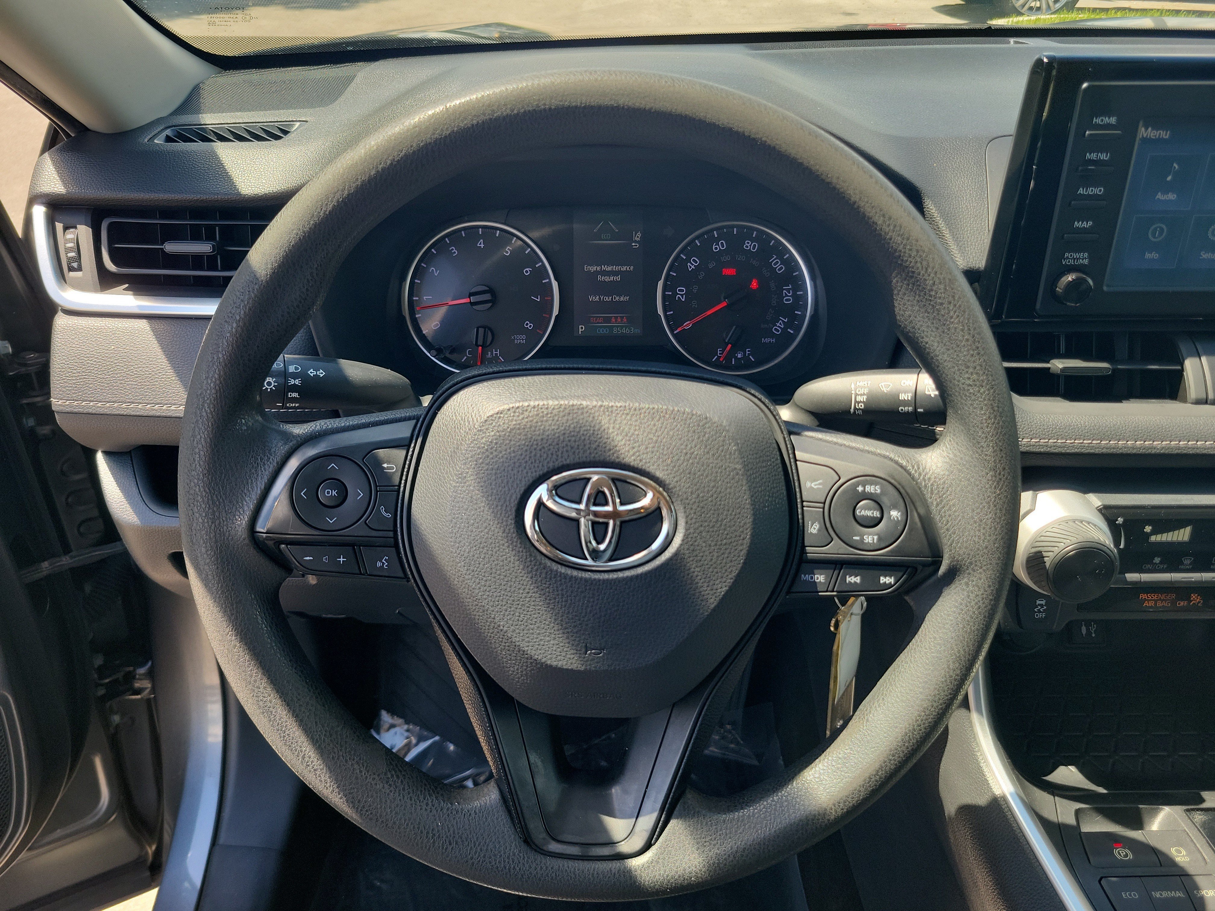 Used 2019 Toyota RAV4 LE FWD image 19