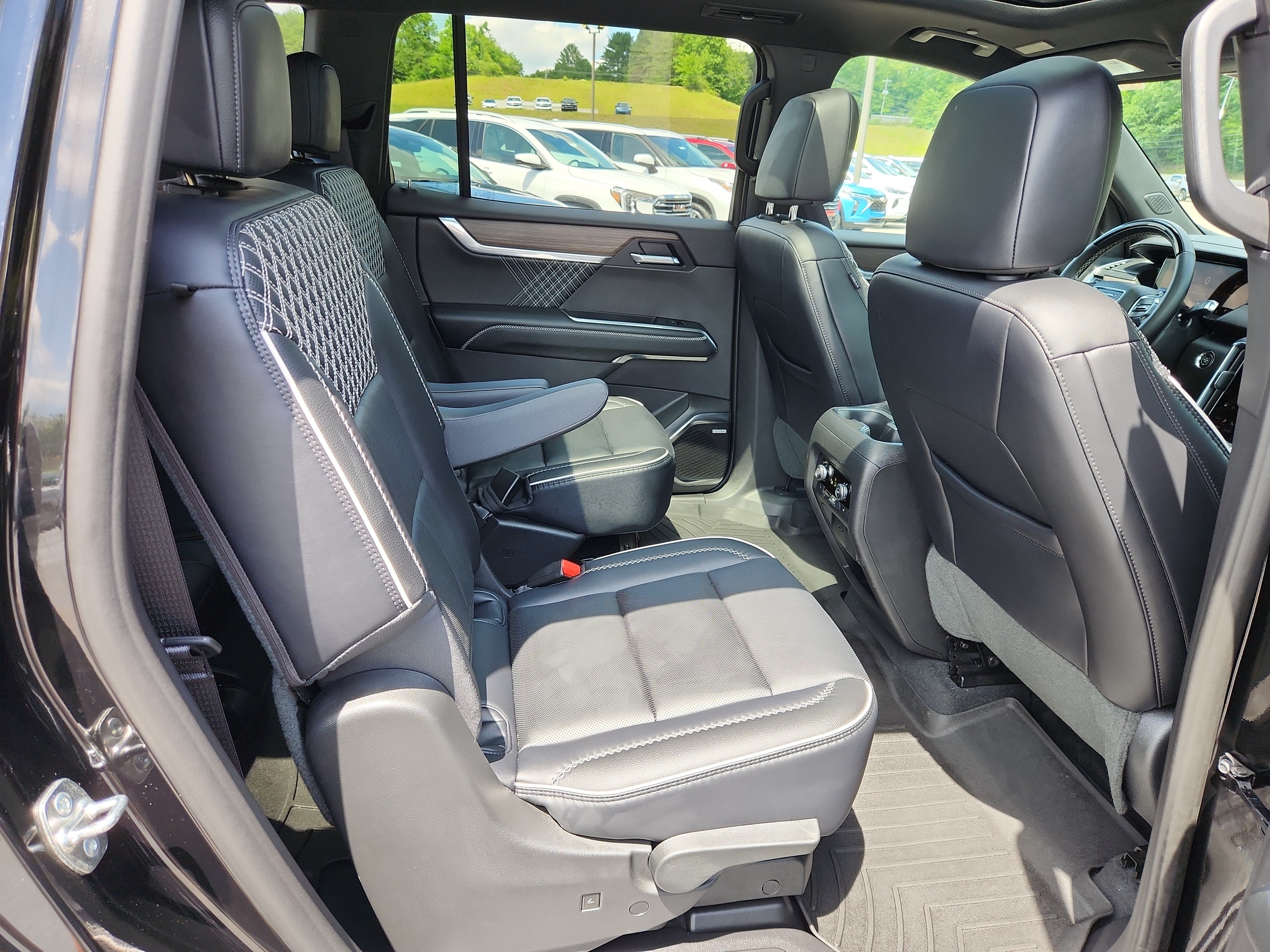 Used 2026 GMC Acadia Denali w/ Super Cruise Package AWD/4WD image 48