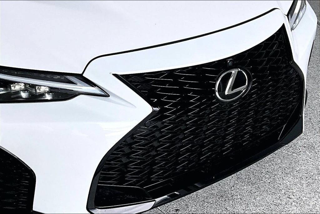 Used 2025 Lexus IS 500 w/ Accessory Package RWD image 36