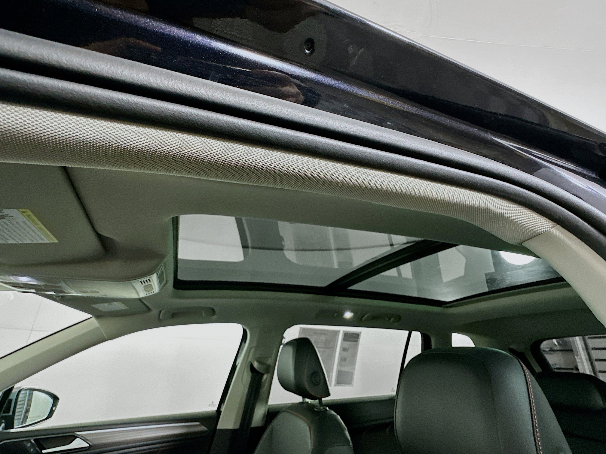 Used 2024 Volkswagen Tiguan Wolfsburg Edition image 25