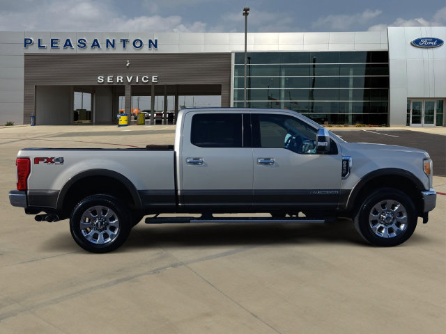Used 2017 Ford F250 Lariat w/ Chrome Package AWD/4WD image 6