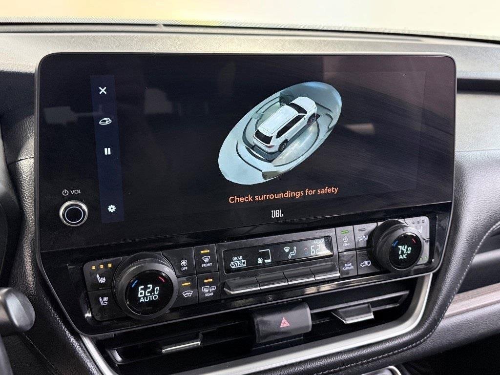 Used 2024 Toyota Grand Highlander Limited image 28