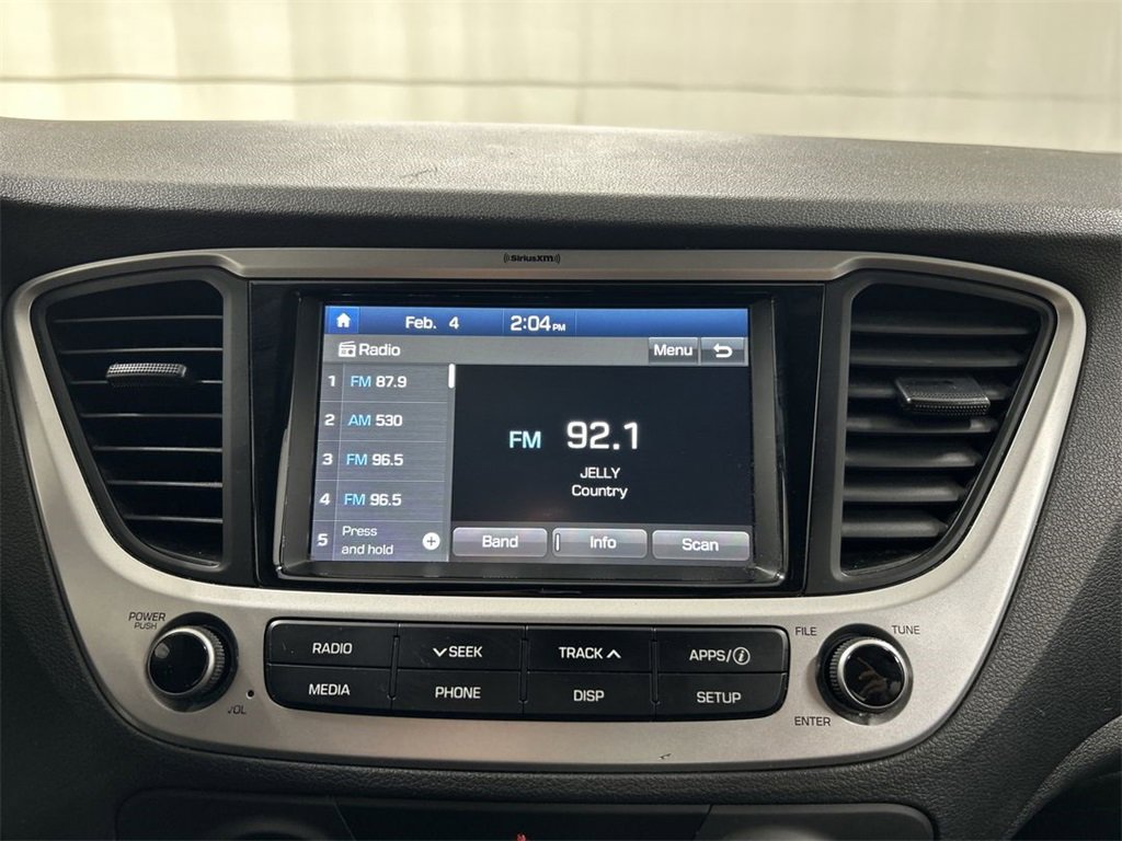 Used 2022 Hyundai Accent SEL image 16