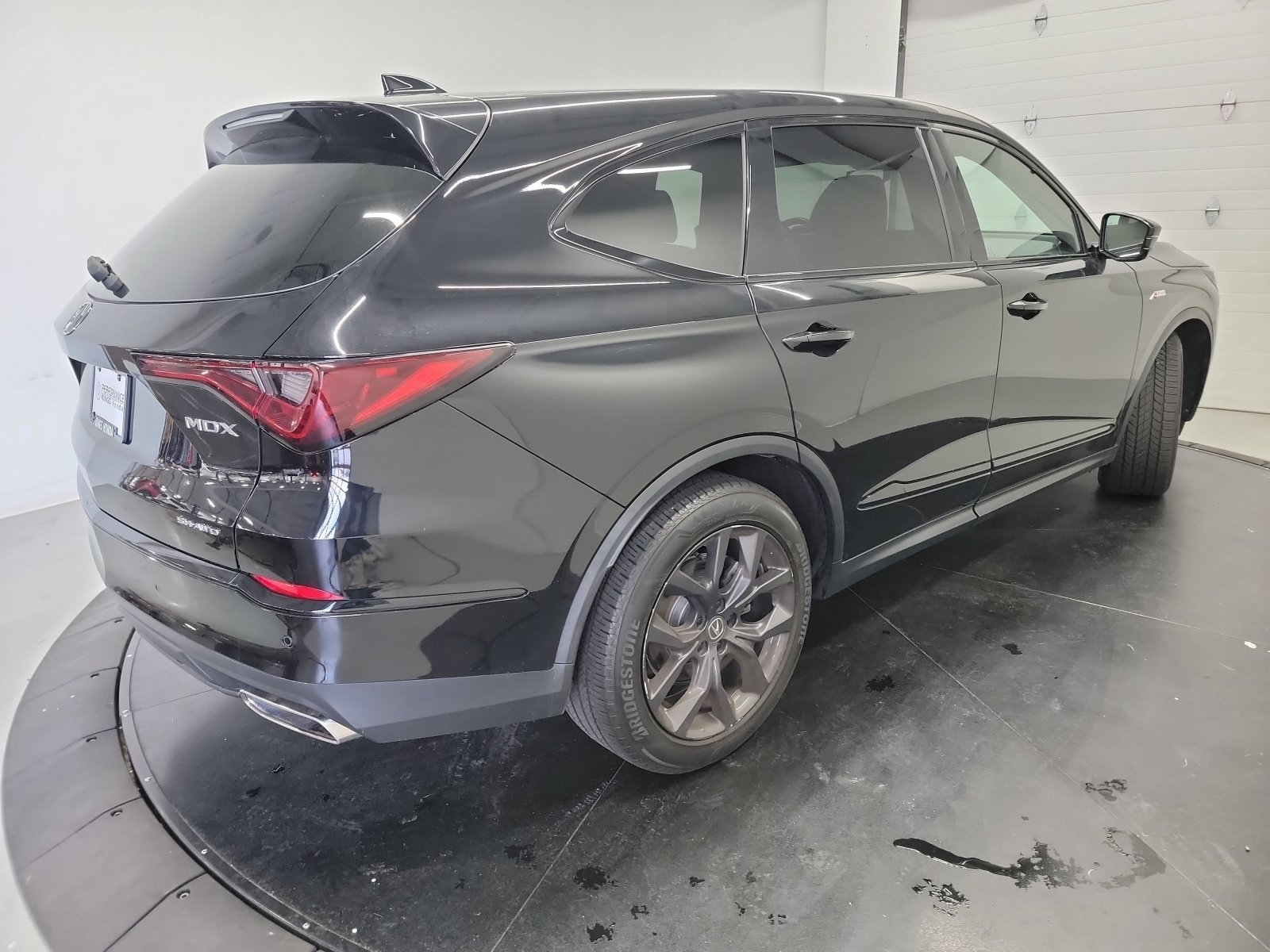 Used 2023 Acura MDX A-Spec AWD/4WD image 9