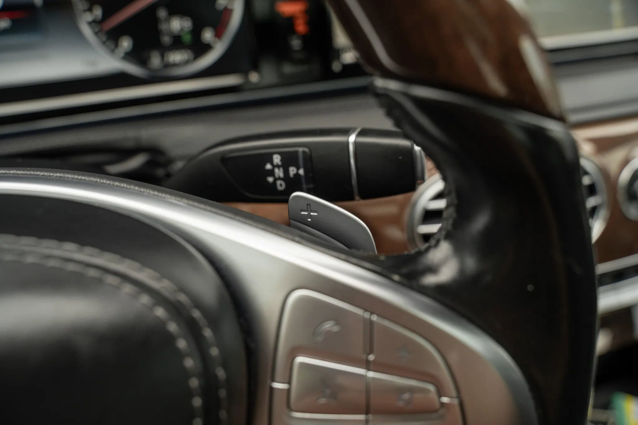 Used 2015 Mercedes-Benz S 550 4MATIC Sedan image 24