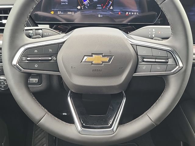 New 2025 Chevrolet Suburban Premier w/ Sun And Tow Package image 27