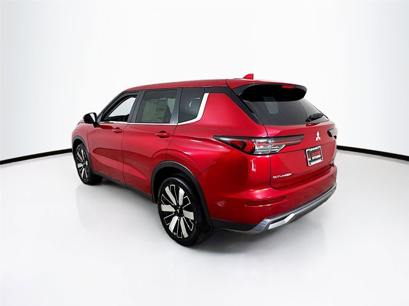 New 2025 Mitsubishi Outlander SE image 5