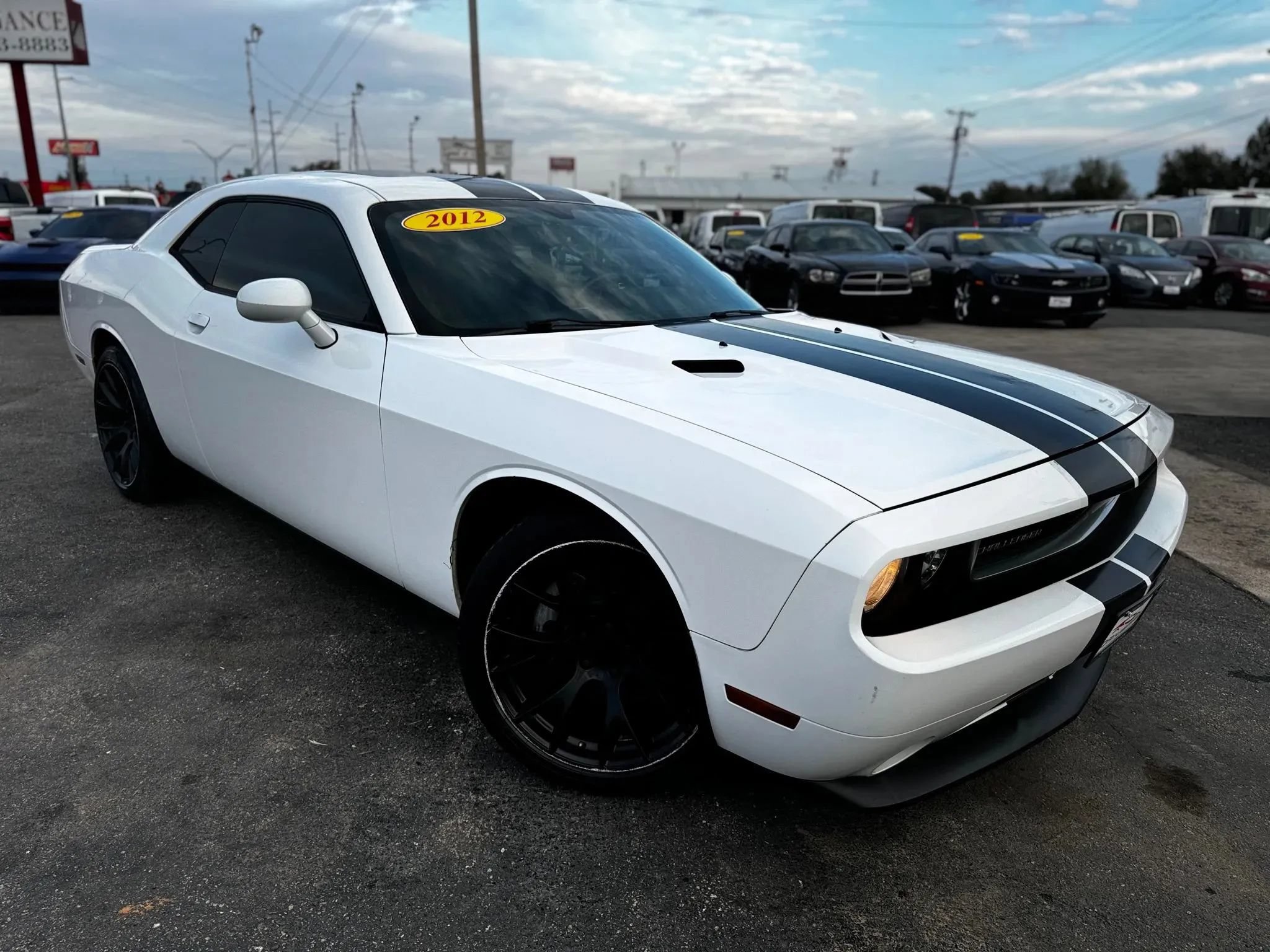 Used 2012 Dodge Challenger SXT Plus RWD image 5