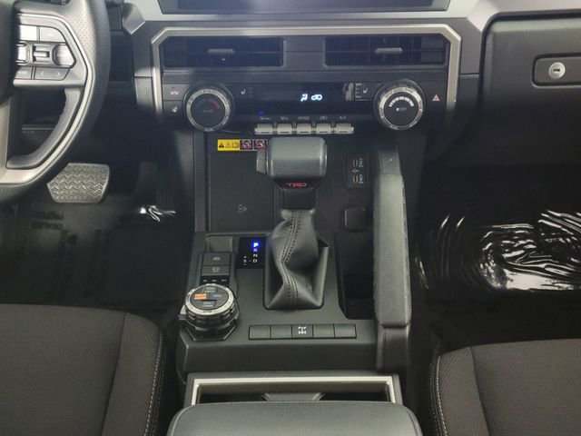 Used 2025 Toyota 4Runner TRD Off-Road AWD/4WD image 24