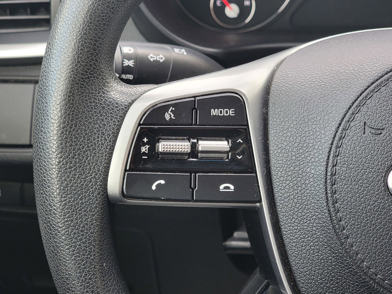 Used 2019 Kia Sorento LX image 28