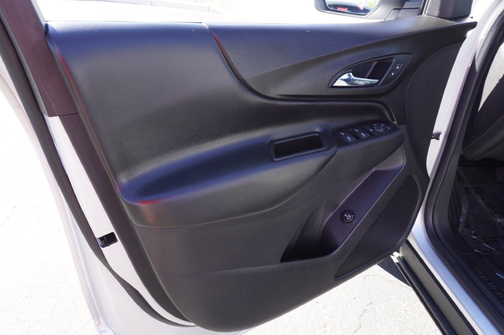 Used 2020 Chevrolet Equinox LT FWD image 14