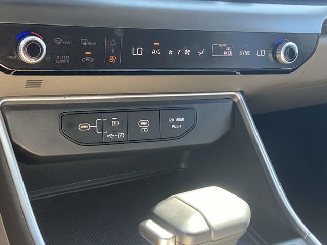 New 2025 Kia Carnival FWD image 19