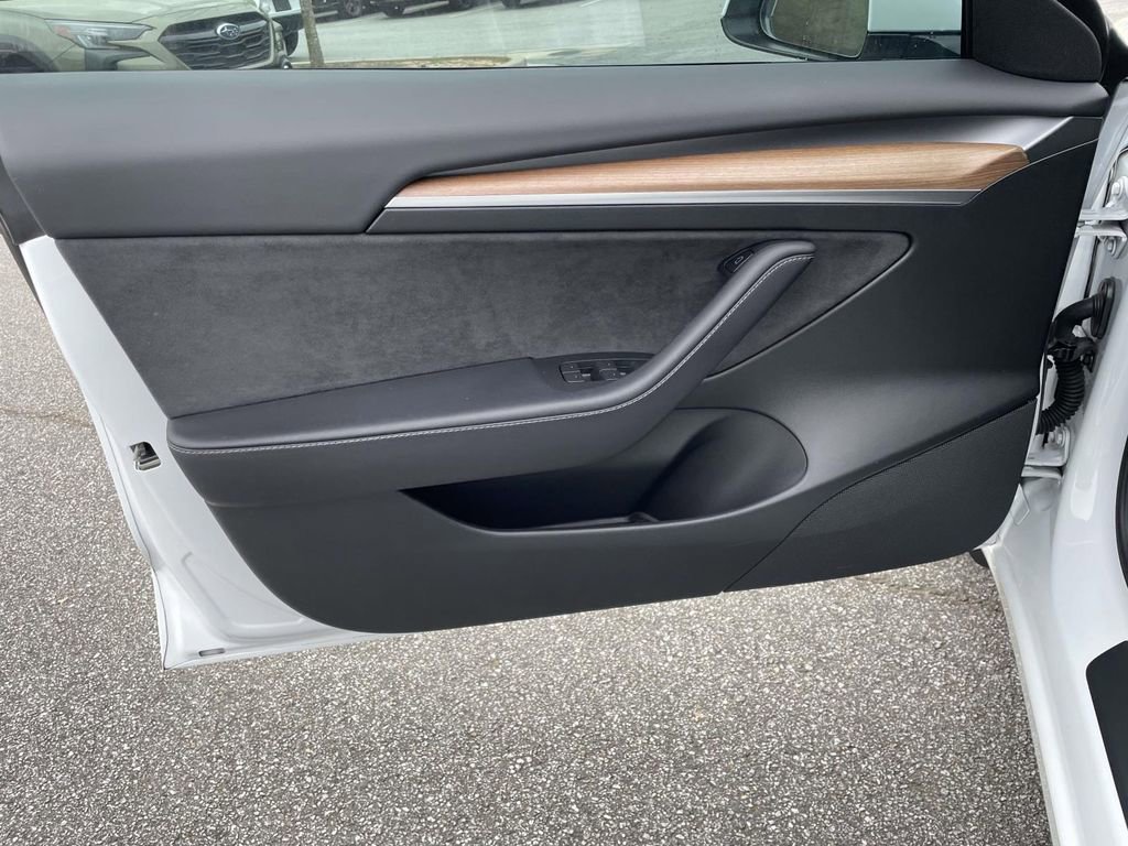 Used 2023 Tesla Model 3 Performance image 15