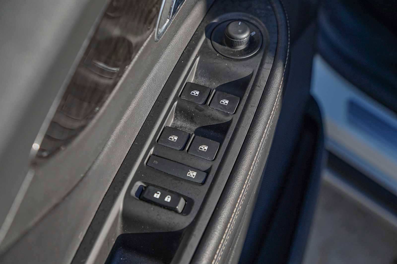 Used 2015 Buick Encore Convenience image 24