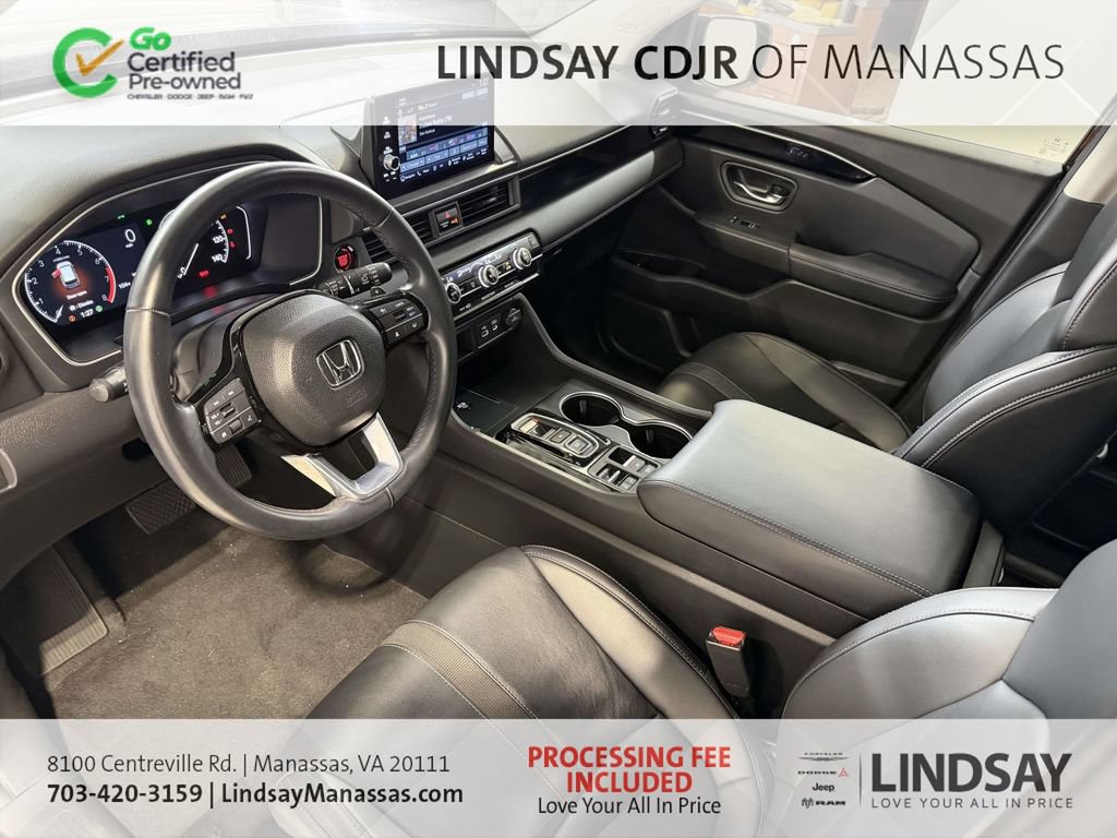Used 2023 Honda Pilot Touring image 9