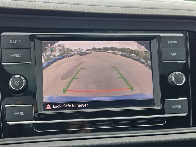Used 2024 Volkswagen Jetta SE w/ Panoramic Sunroof Package FWD image 20