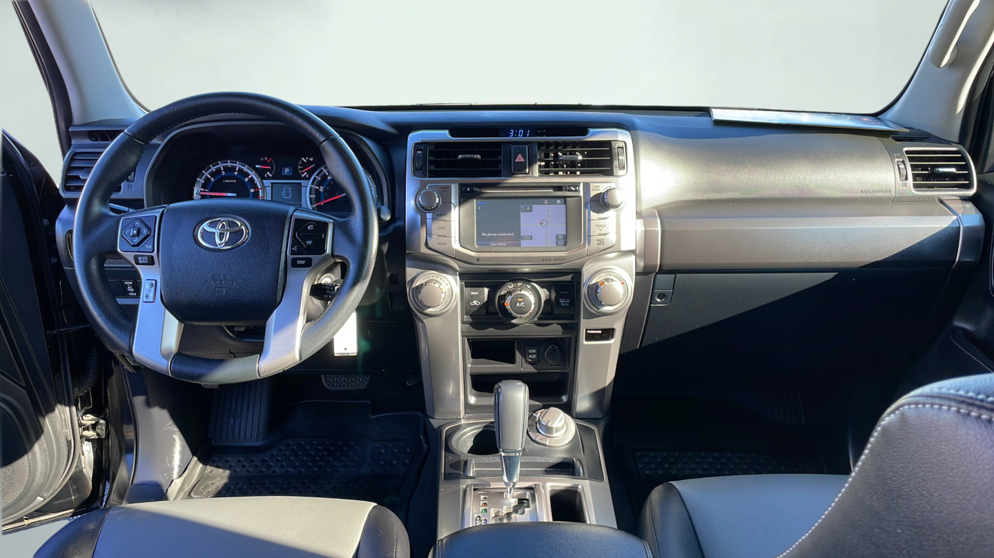 Certified 2018 Toyota 4Runner SR5 Premium AWD/4WD image 23