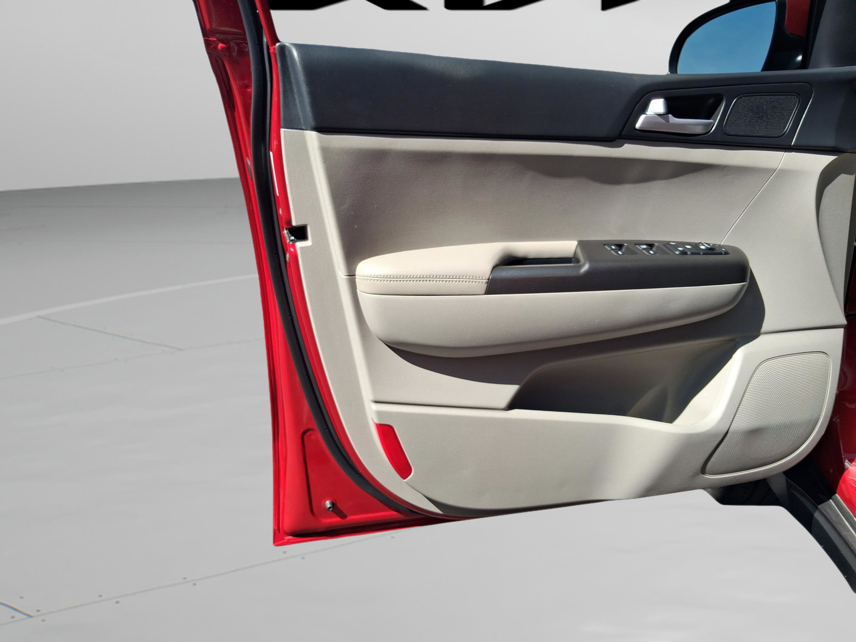 Used 2020 Kia Sportage LX image 24