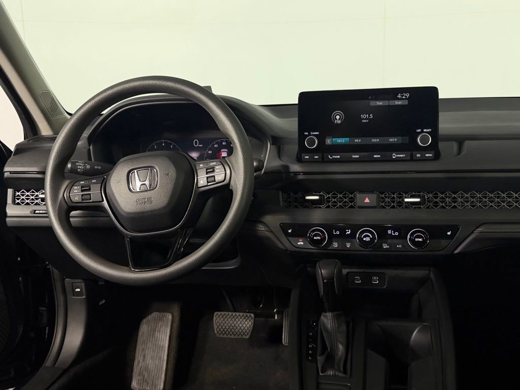 Used 2025 Honda Accord SE image 12