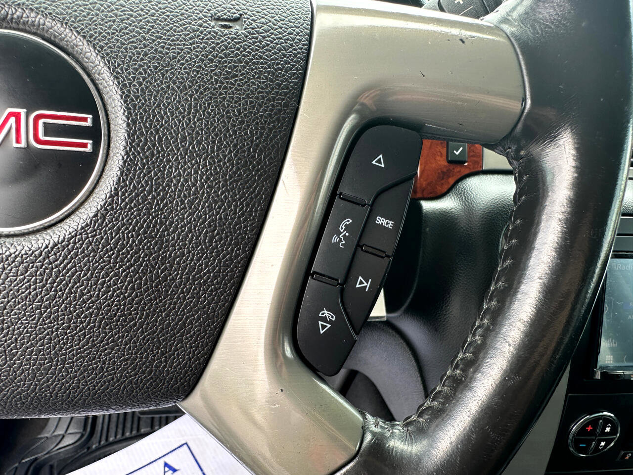 Used 2013 GMC Yukon SLT image 15