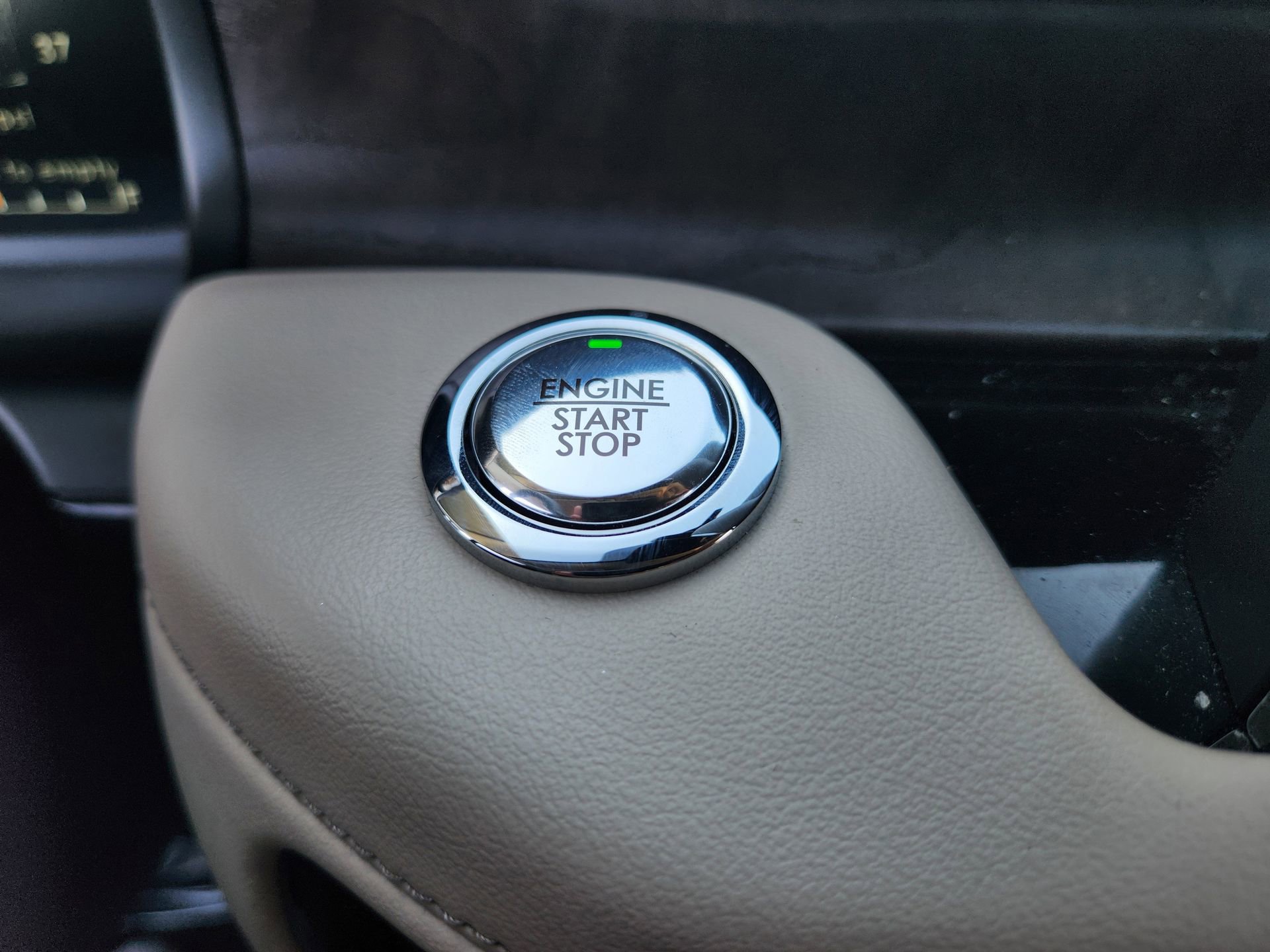 Used 2021 Lincoln Aviator Reserve w/ Equipment Group 201A image 21