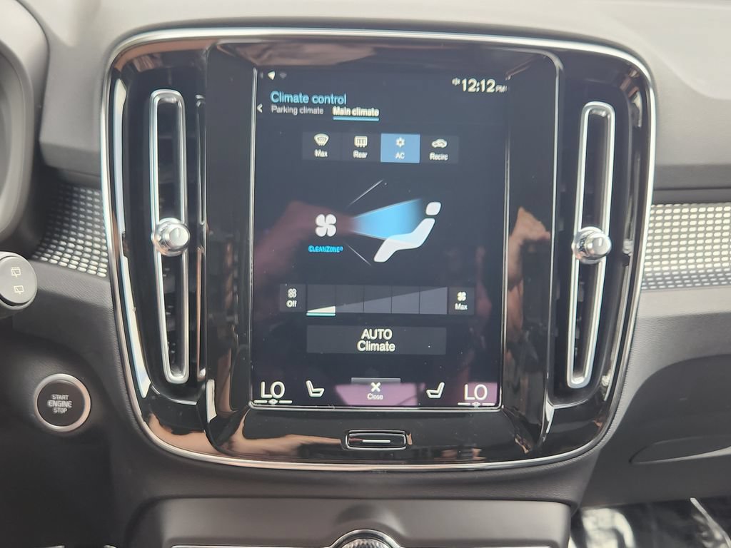 Used 2022 Volvo XC40 T5 R-Design AWD/4WD image 10