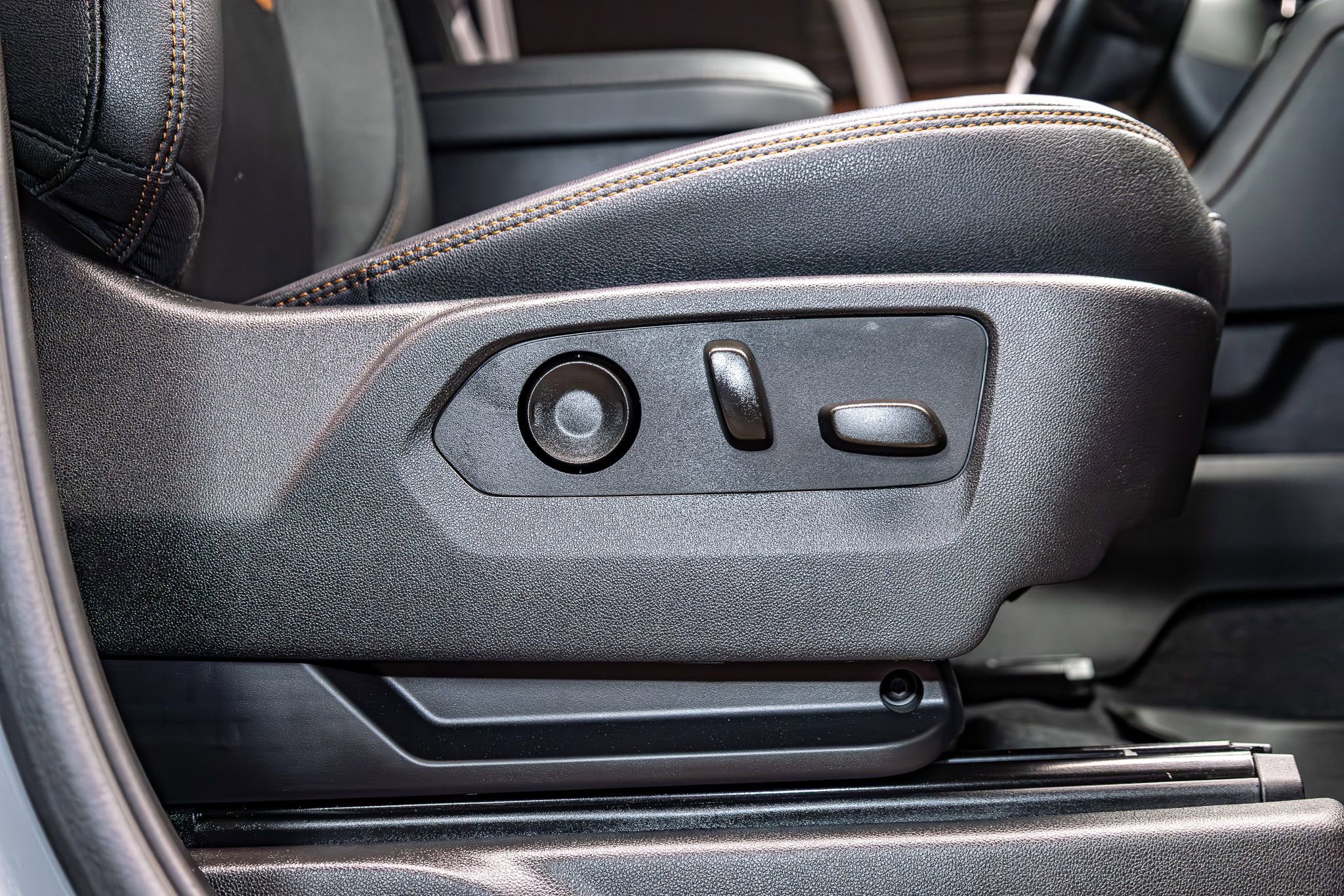 Used 2024 GMC Sierra 2500 AT4 w/ AT4 Premium Plus Package image 25