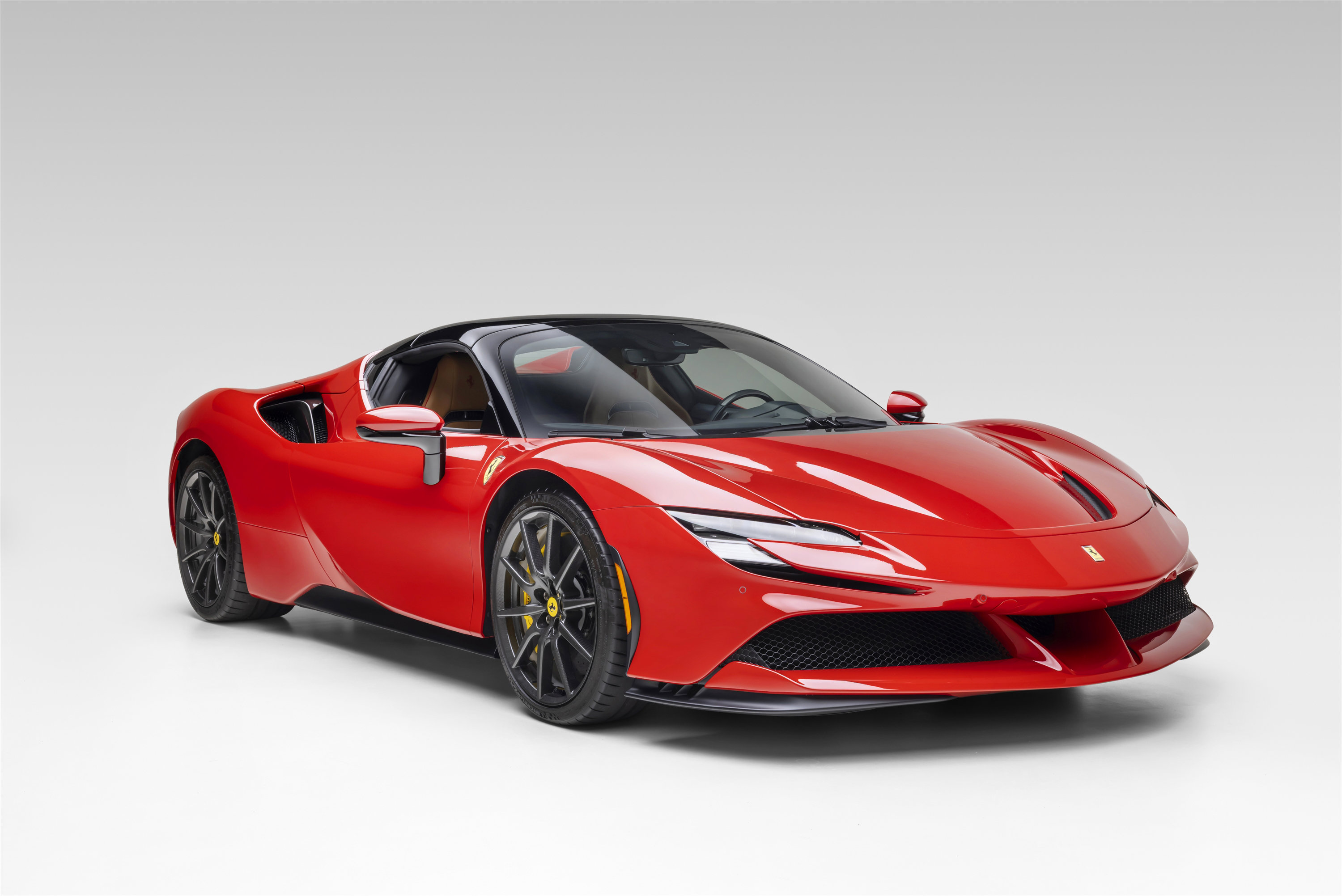 Certified 2025 Ferrari SF90 Spider AWD/4WD image 13