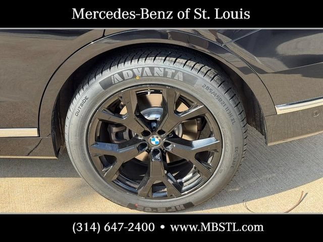 Used 2021 BMW X7 xDrive40i w/ Premium Package AWD/4WD image 9
