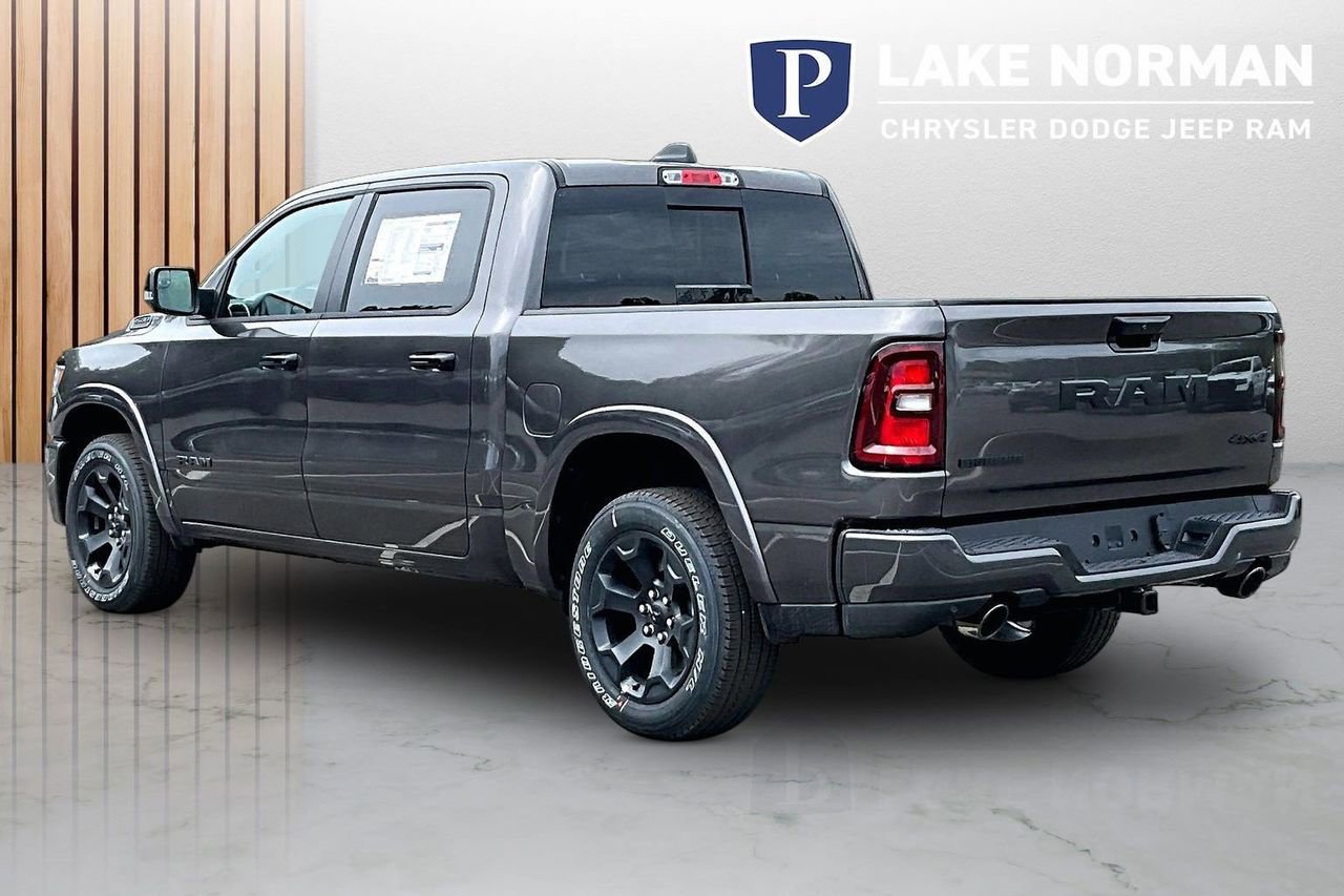 New 2026 RAM 1500 4x4 Crew Cab image 7