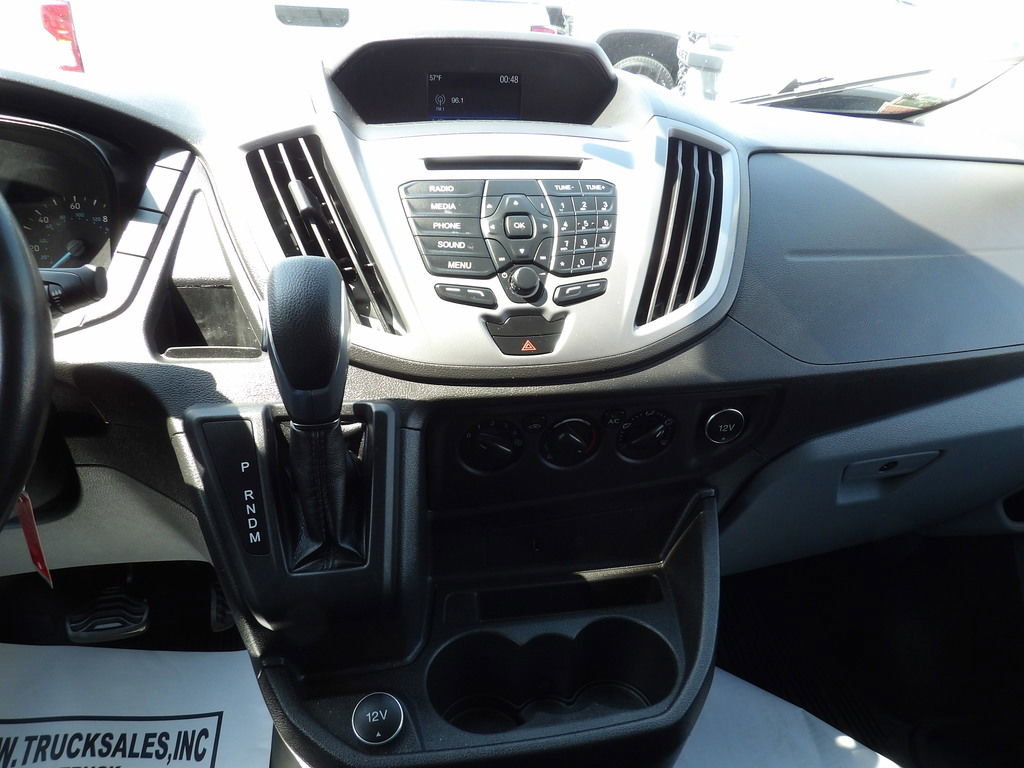 Used 2019 Ford Transit 150 XLT RWD image 22