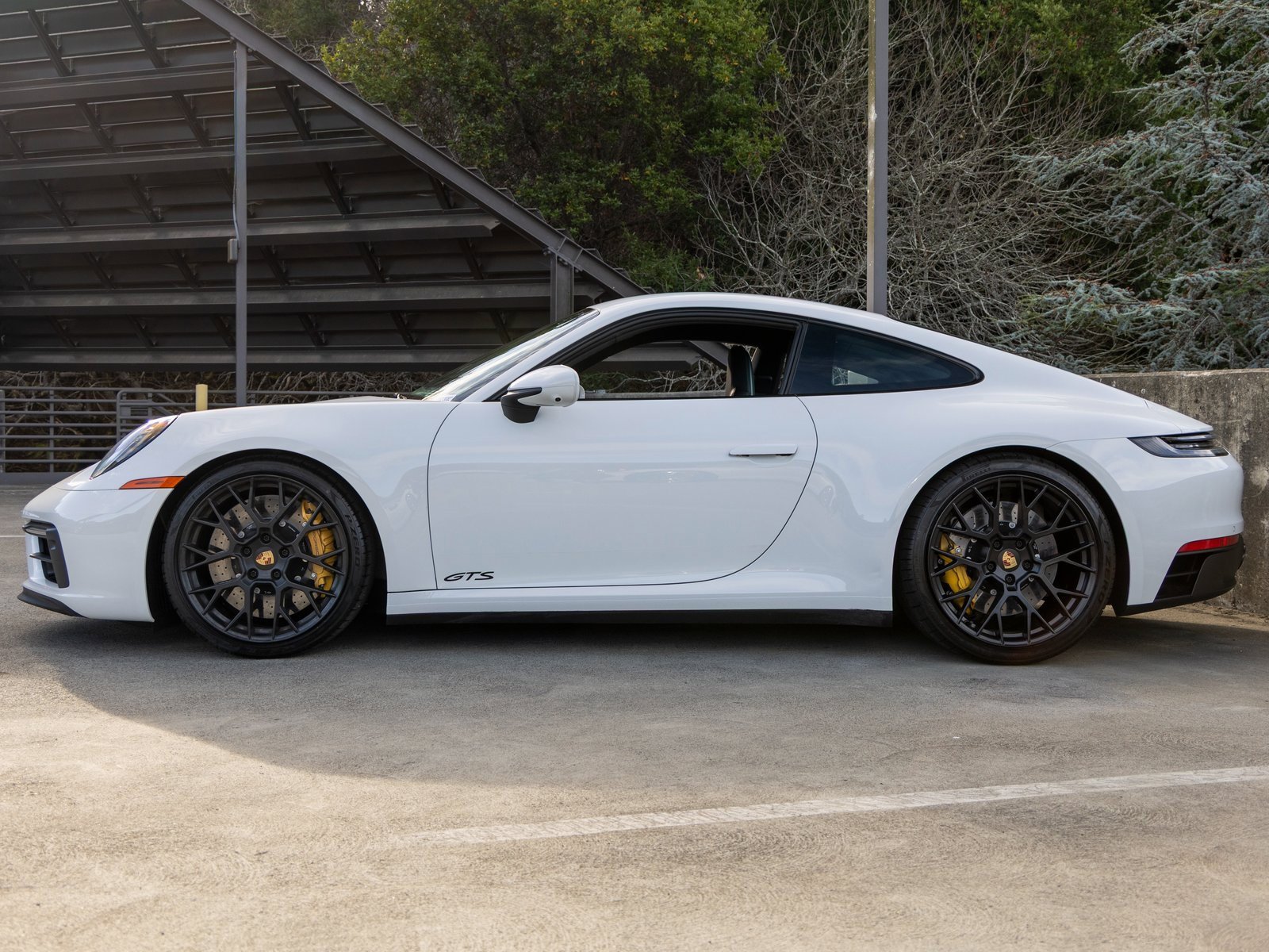 Certified 2024 Porsche 911 Carrera GTS image 2