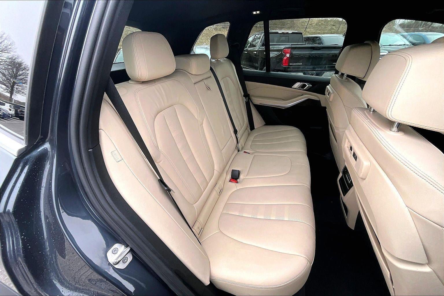 Used 2022 BMW X5 xDrive40i w/ Premium Package image 22
