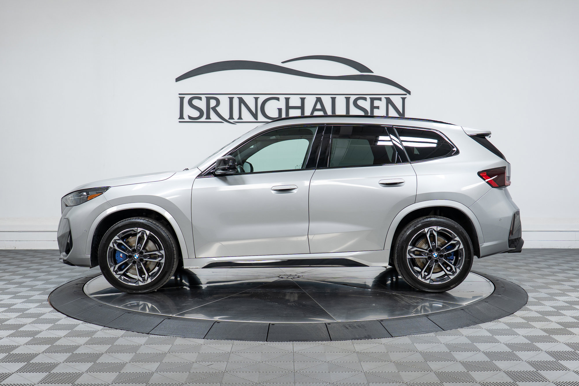 Certified 2025 BMW X1 M35i w/ Premium Package image 8