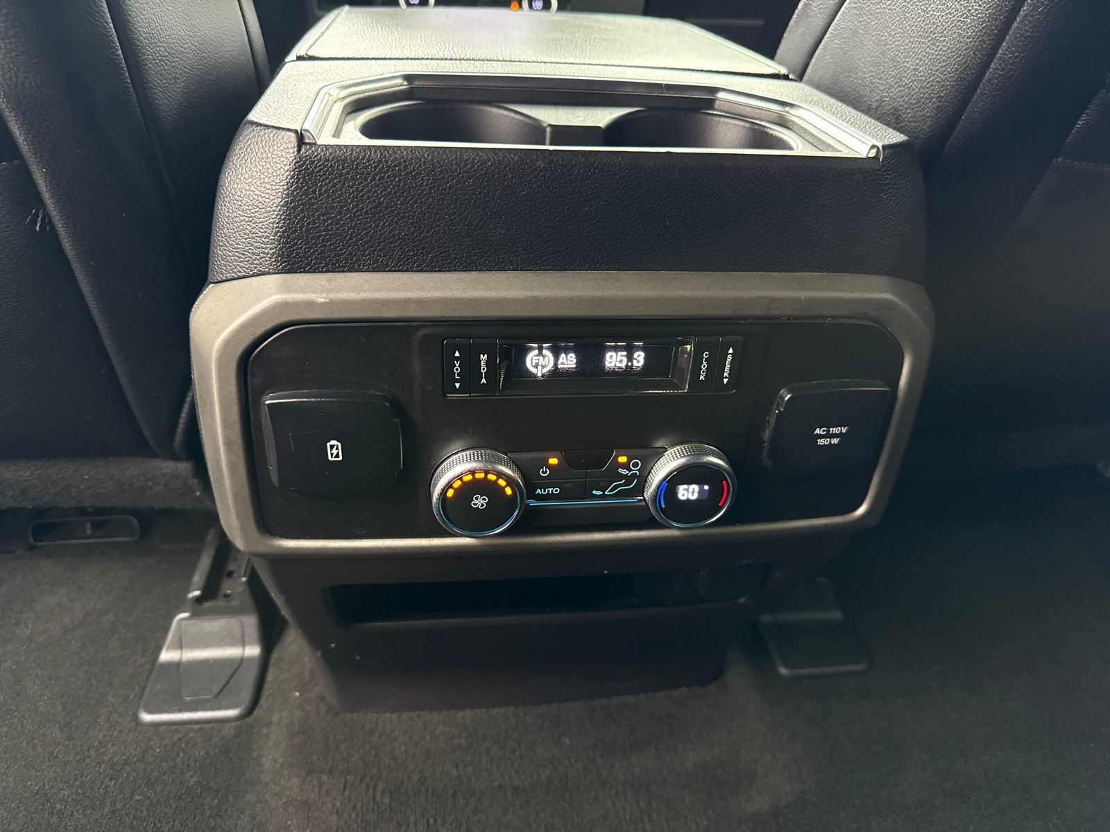 Used 2019 Ford Expedition XLT w/ Equipment Group 202A RWD image 39