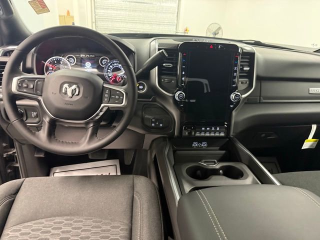 New 2026 RAM 2500 Big Horn AWD/4WD image 13