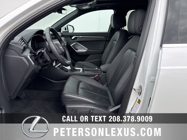 Used 2025 Audi Q3 2.0T Premium image 24