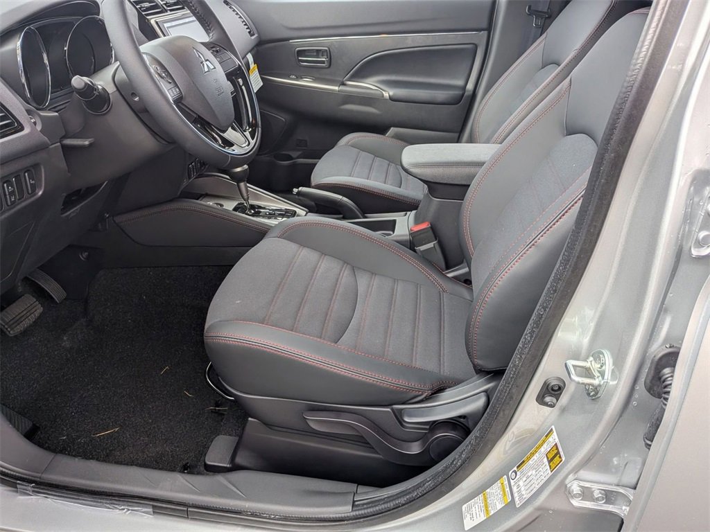 New 2025 Mitsubishi Outlander Sport SE image 13