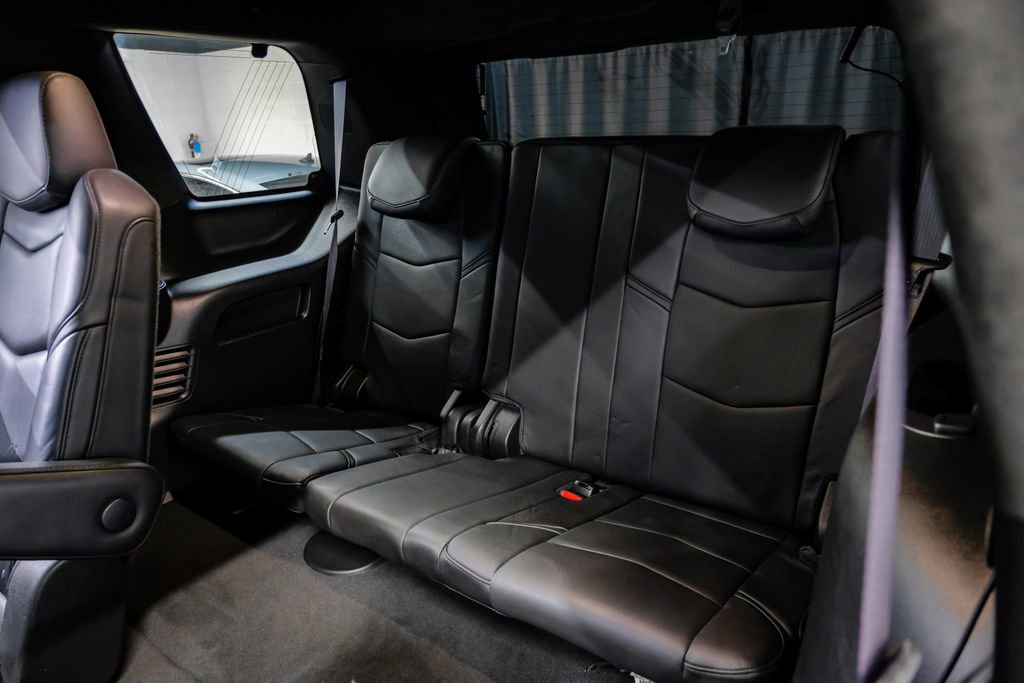 Used 2016 Cadillac Escalade Platinum RWD image 50